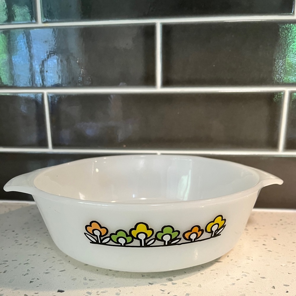 Vintage Fire King Summerfield Retro Kitchen Milk Glass Cassorole Baking Dish